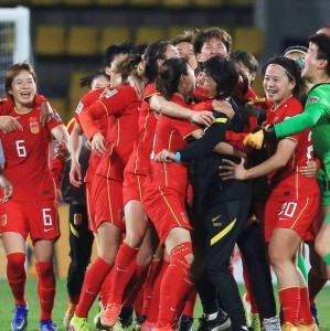 九州娱乐-本土女足选手再获殊荣，成就斐然