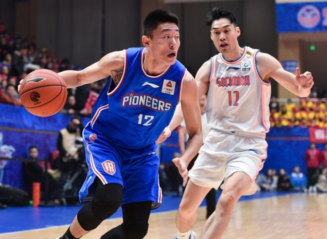 天津男篮在本次比赛中力压四川队，夺得胜利(天津男篮在本次比赛中力压四川队,夺得胜利的是谁)