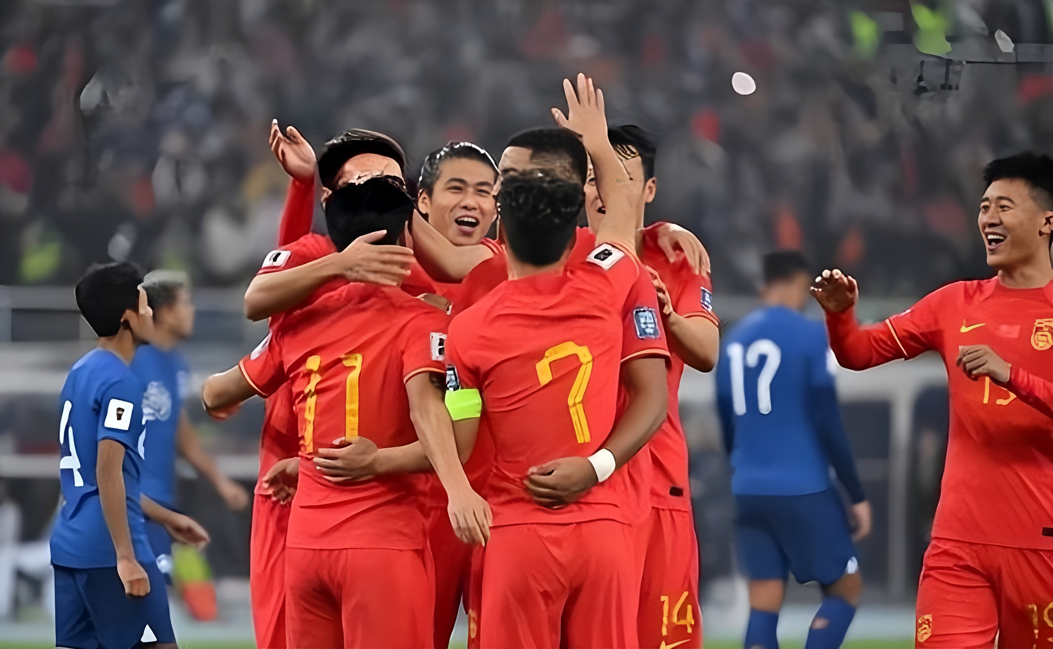 国际足球盛事上表现出色的球员引领风潮！的简单介绍
